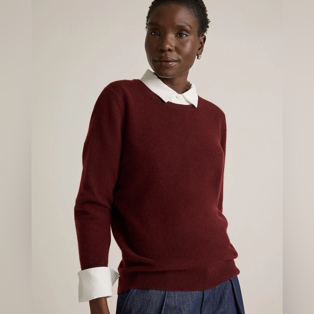 Mongolian Cashmere Crewneck Sweater - Rich Burgundy - Women’s Medum